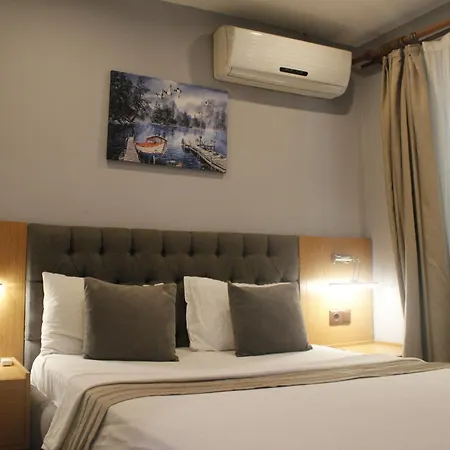 Hotell Ada Life *