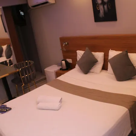 Ada Life イスタンブール